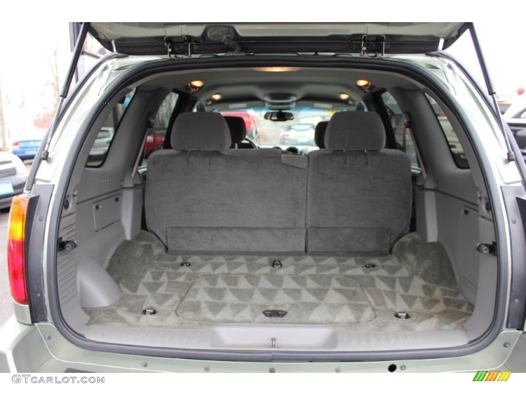 2003 GMC Envoy SLE 4x4 Trunk Photos