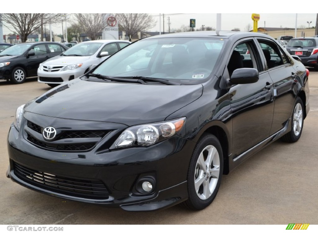 toyota corolla 2012 black #1