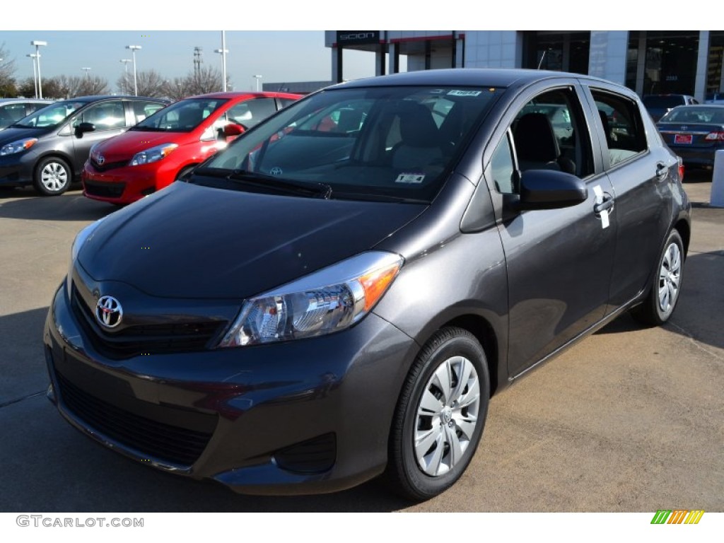 2012 Yaris LE 5 Door - Magnetic Gray Metallic / Dark Gray photo #1