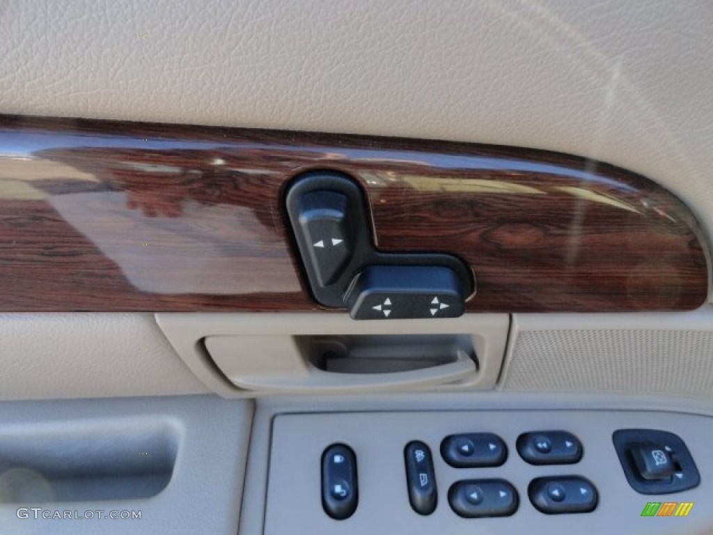 2003 Grand Marquis GS - Aspen Green Metallic / Light Flint photo #14