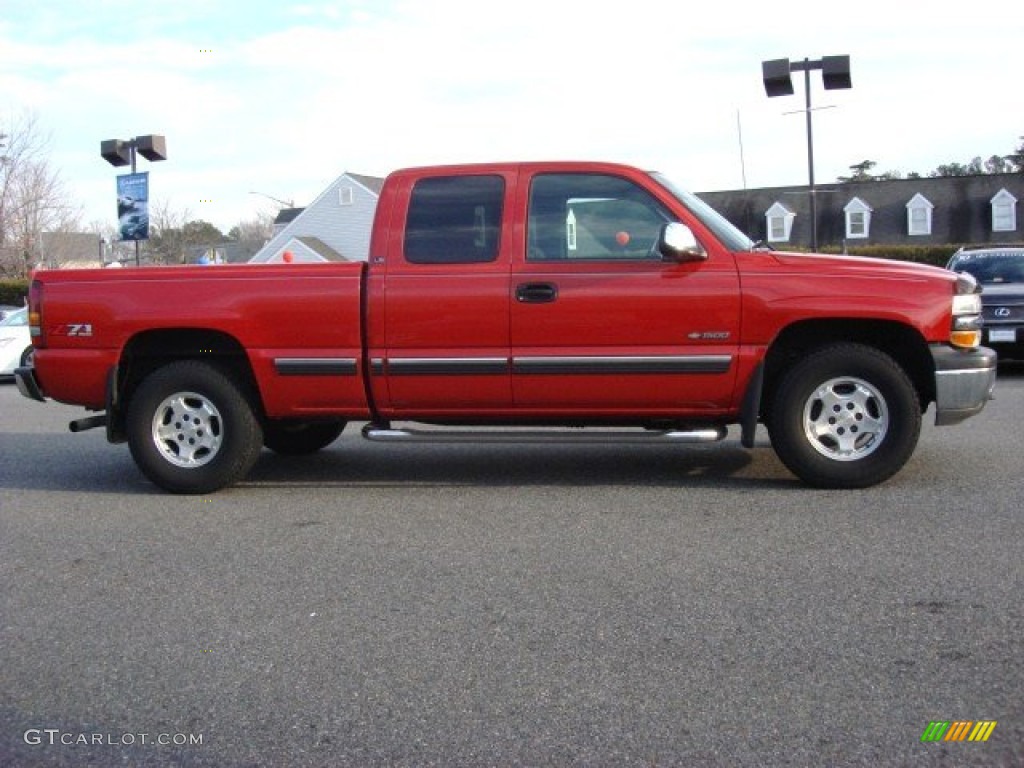 2002 Silverado 1500 LS Extended Cab 4x4 - Victory Red / Graphite Gray photo #3