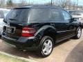 Black - ML 350 4Matic Photo No. 4