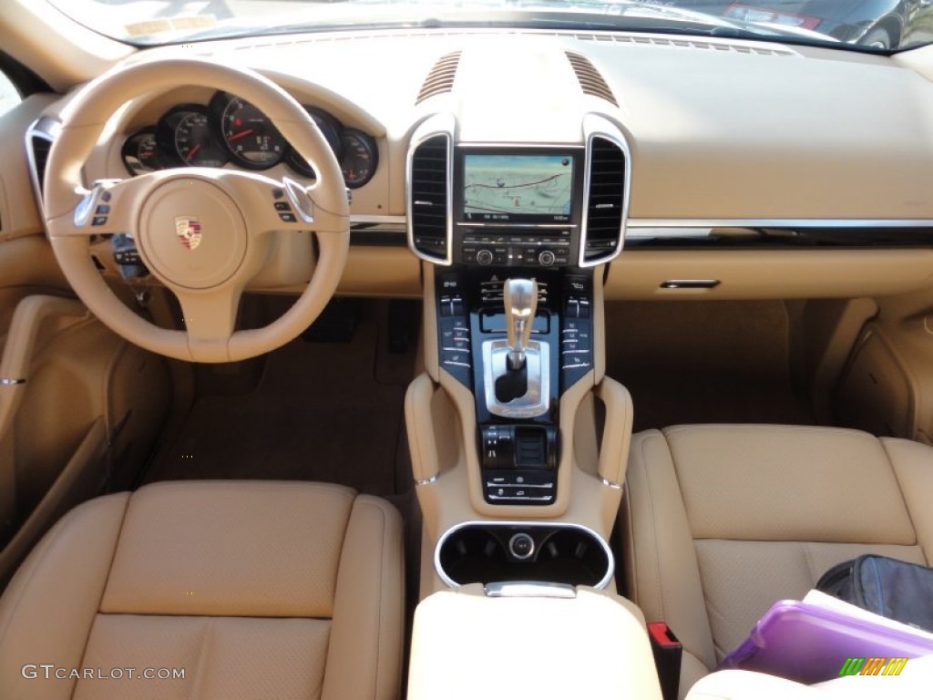 2012 Cayenne  - Jet Green Metallic / Luxor Beige photo #27