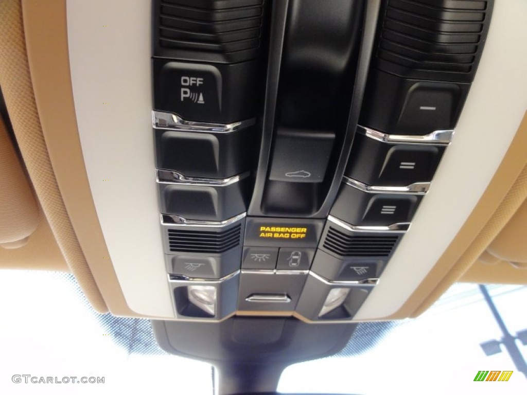2012 Cayenne  - Jet Green Metallic / Luxor Beige photo #42