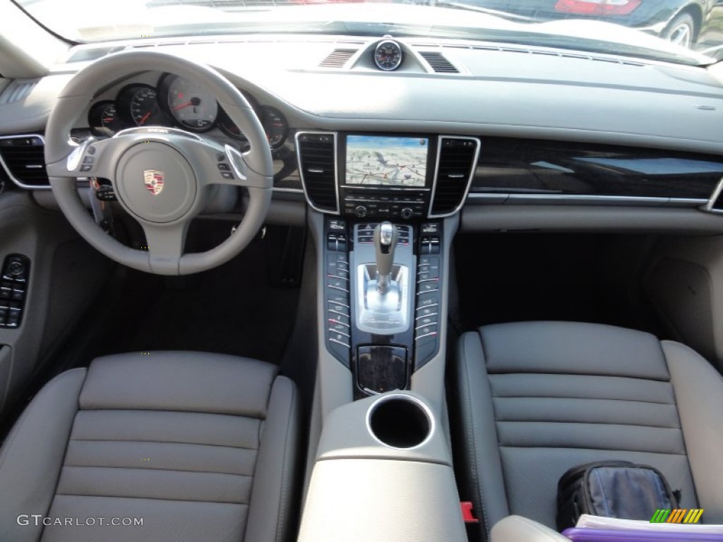 2011 Porsche Panamera S Platinum Grey Dashboard Photo #60737374