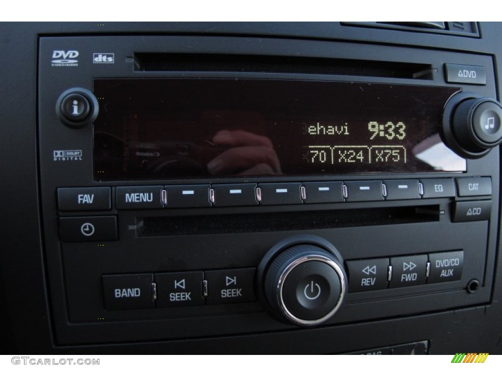 2009 Saturn Outlook XR Audio System Photo #60738167