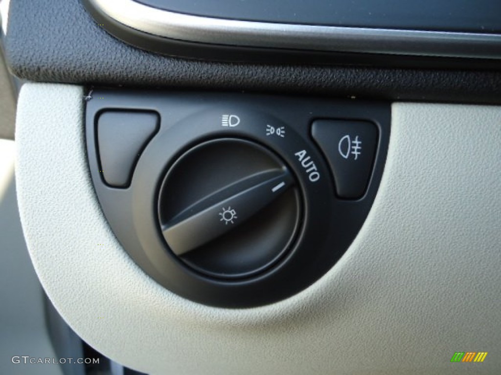 2011 Saab 9-3 2.0T Sport Sedan Controls Photo #60739922