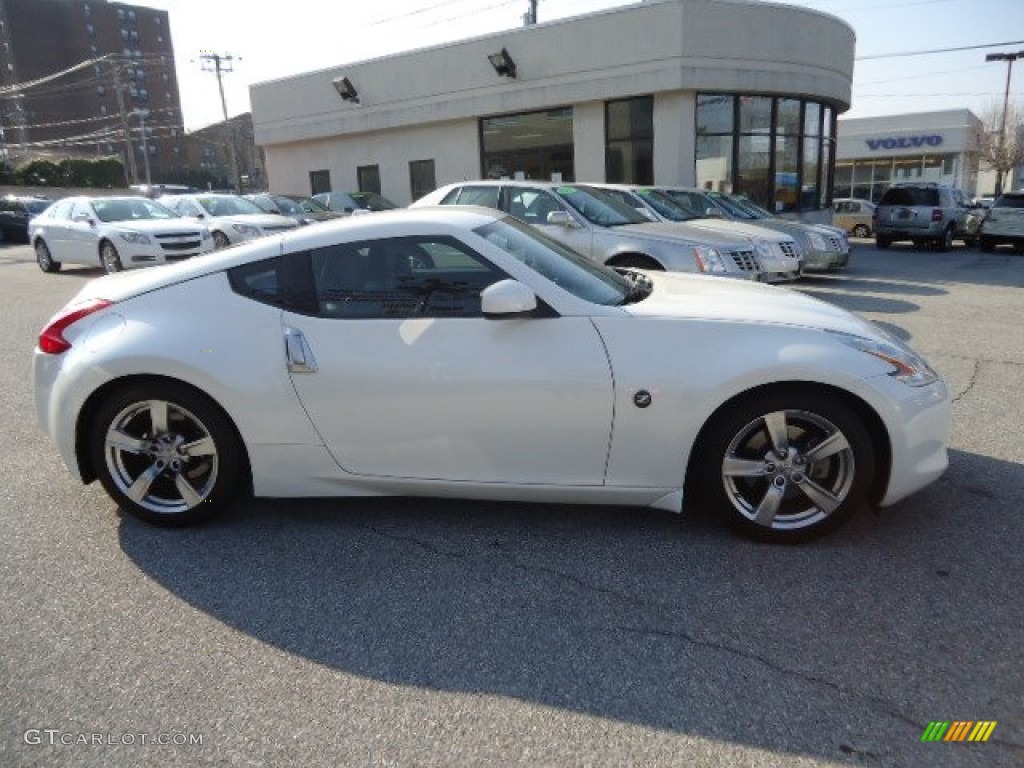 Pearl White 2009 Nissan 370Z Touring Coupe Exterior Photo #60740552
