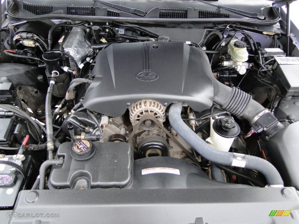 1998 Ford Crown Victoria LX Sedan Engine Photos
