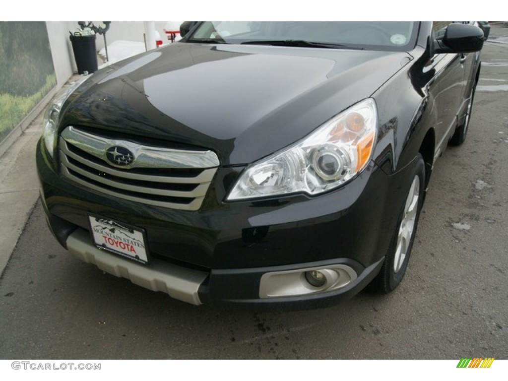 2011 Outback 3.6R Limited Wagon - Crystal Black Silica / Warm Ivory photo #25