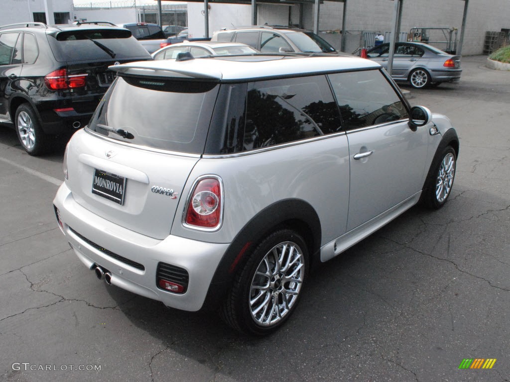 2012 Cooper S Hardtop - White Silver Metallic / Carbon Black photo #4