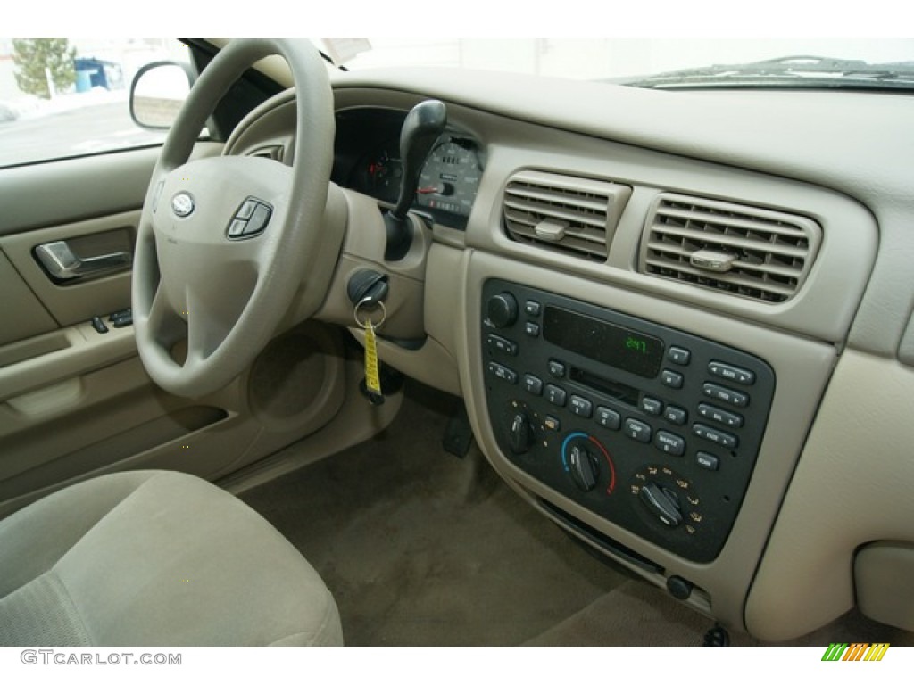 2003 Taurus SE - Gold Ash Metallic / Medium Parchment photo #10