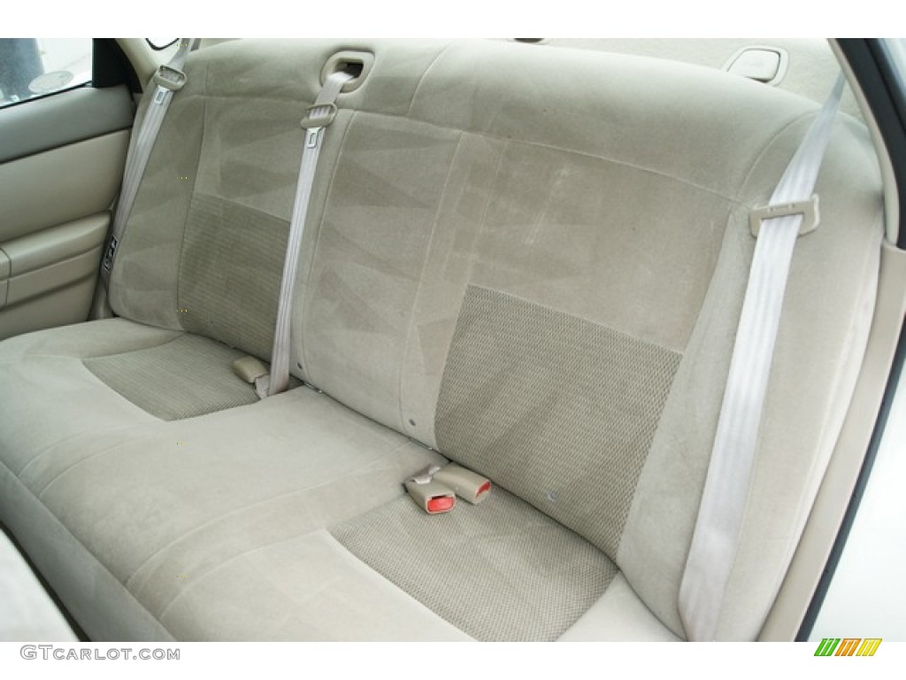 2003 Taurus SE - Gold Ash Metallic / Medium Parchment photo #16