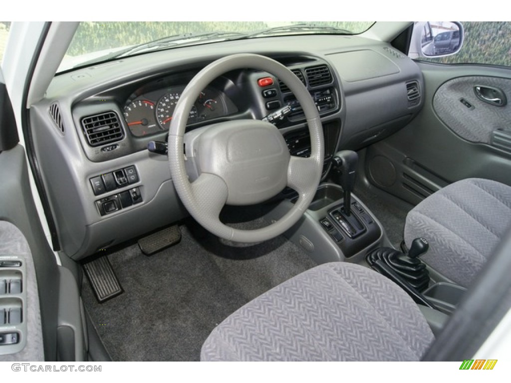 2001 Grand Vitara JLX 4x4 - Polar White / Gray photo #4