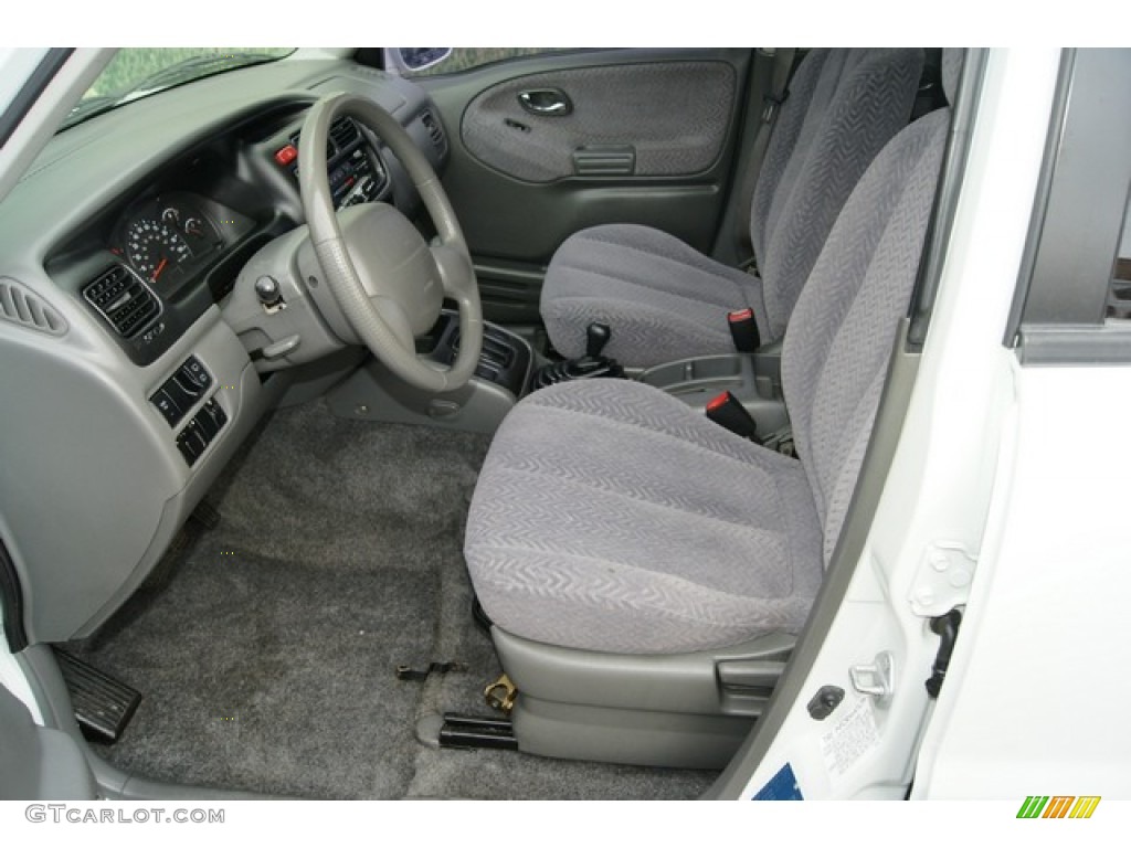 Gray Interior 2001 Suzuki Grand Vitara JLX 4x4 Photo #60743744