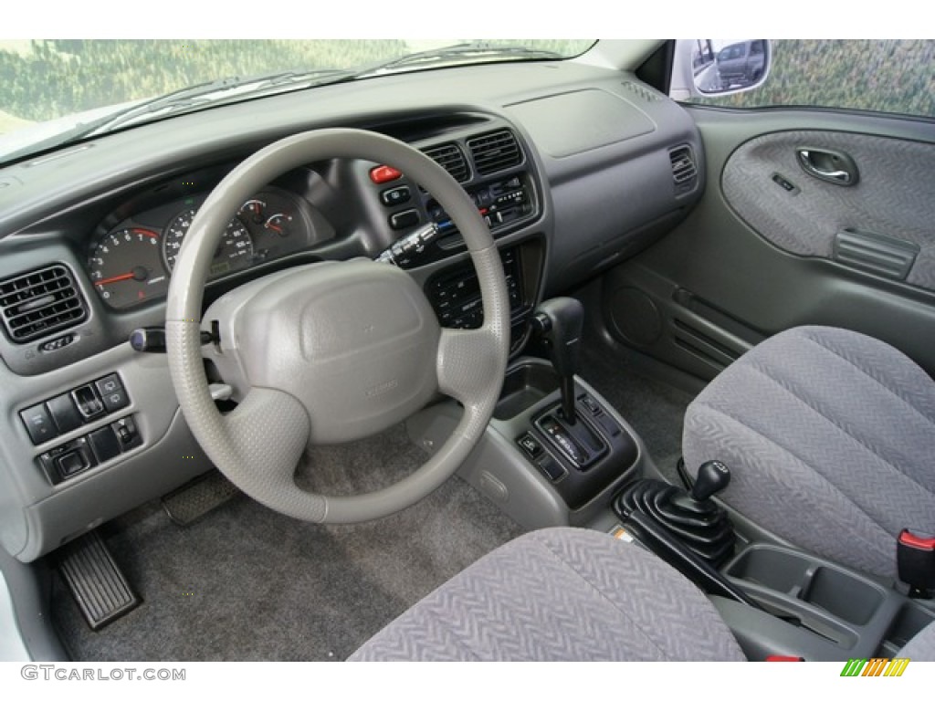 Gray Interior 2001 Suzuki Grand Vitara JLX 4x4 Photo #60743750