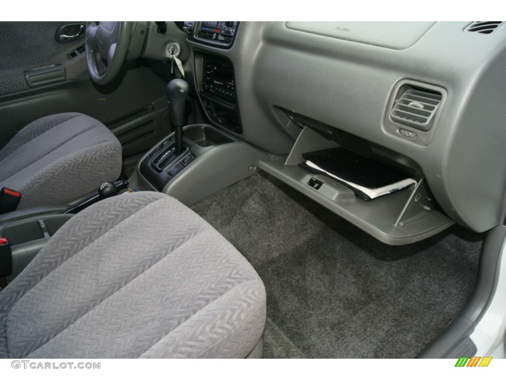 2001 Grand Vitara JLX 4x4 - Polar White / Gray photo #11