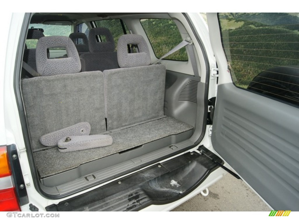 2001 Grand Vitara JLX 4x4 - Polar White / Gray photo #18