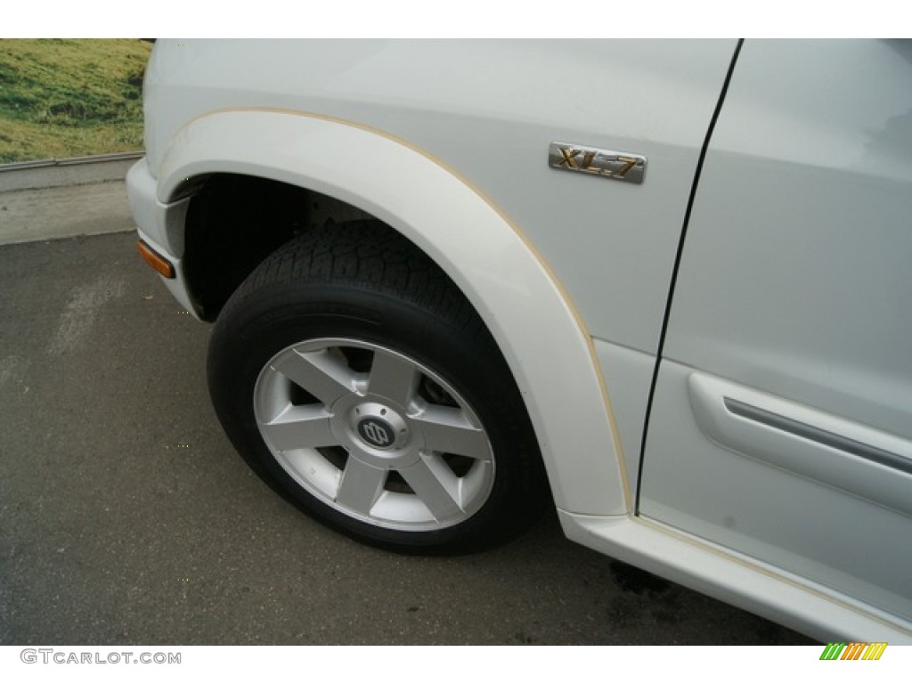 2001 Grand Vitara JLX 4x4 - Polar White / Gray photo #24