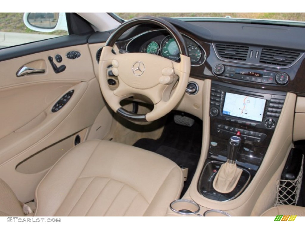 2006 Mercedes-Benz CLS 500 Cashmere Beige Dashboard Photo #60744224