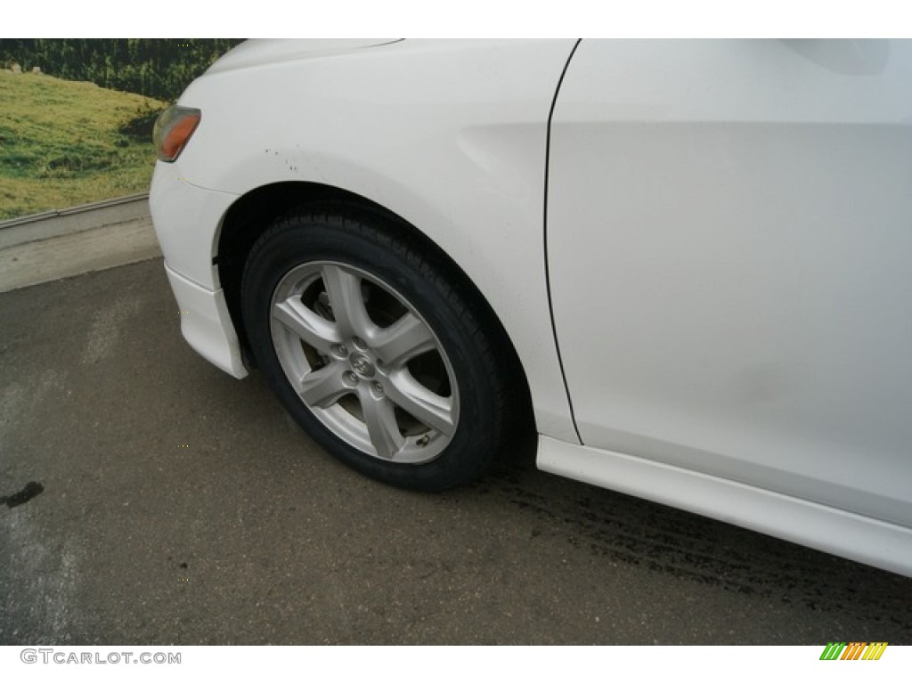2008 Camry SE - Super White / Dark Charcoal photo #24