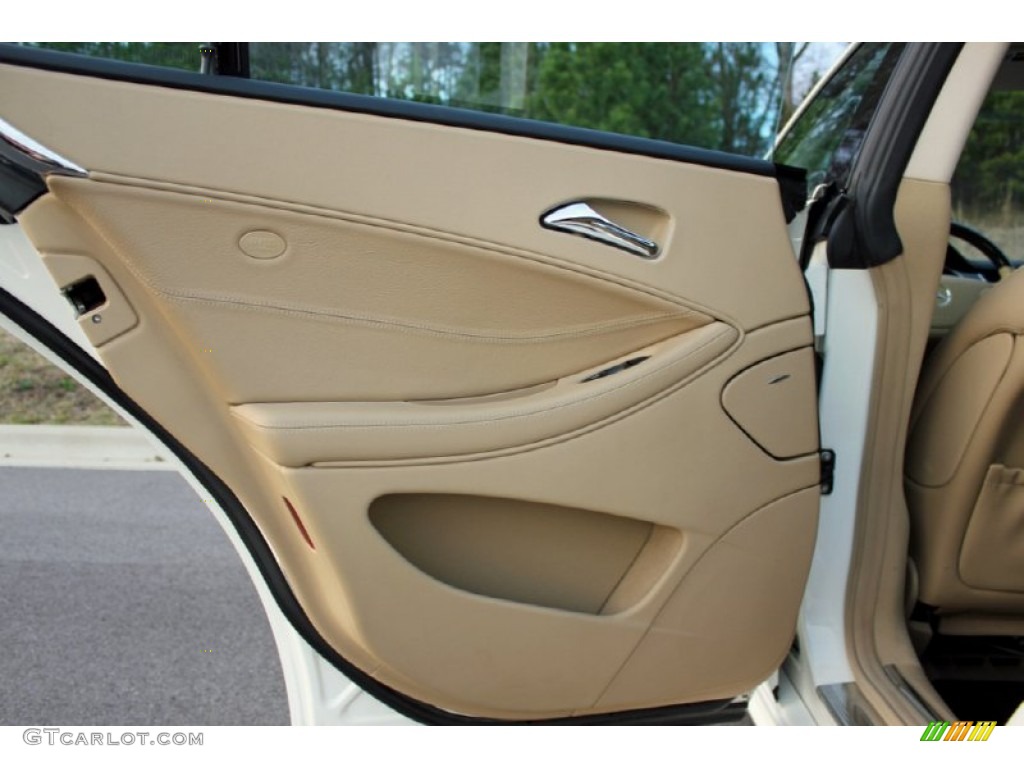 2006 Mercedes-Benz CLS 500 Cashmere Beige Door Panel Photo #60744731