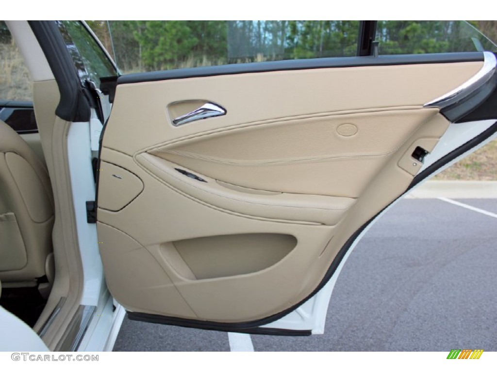 2006 Mercedes-Benz CLS 500 Cashmere Beige Door Panel Photo #60744884