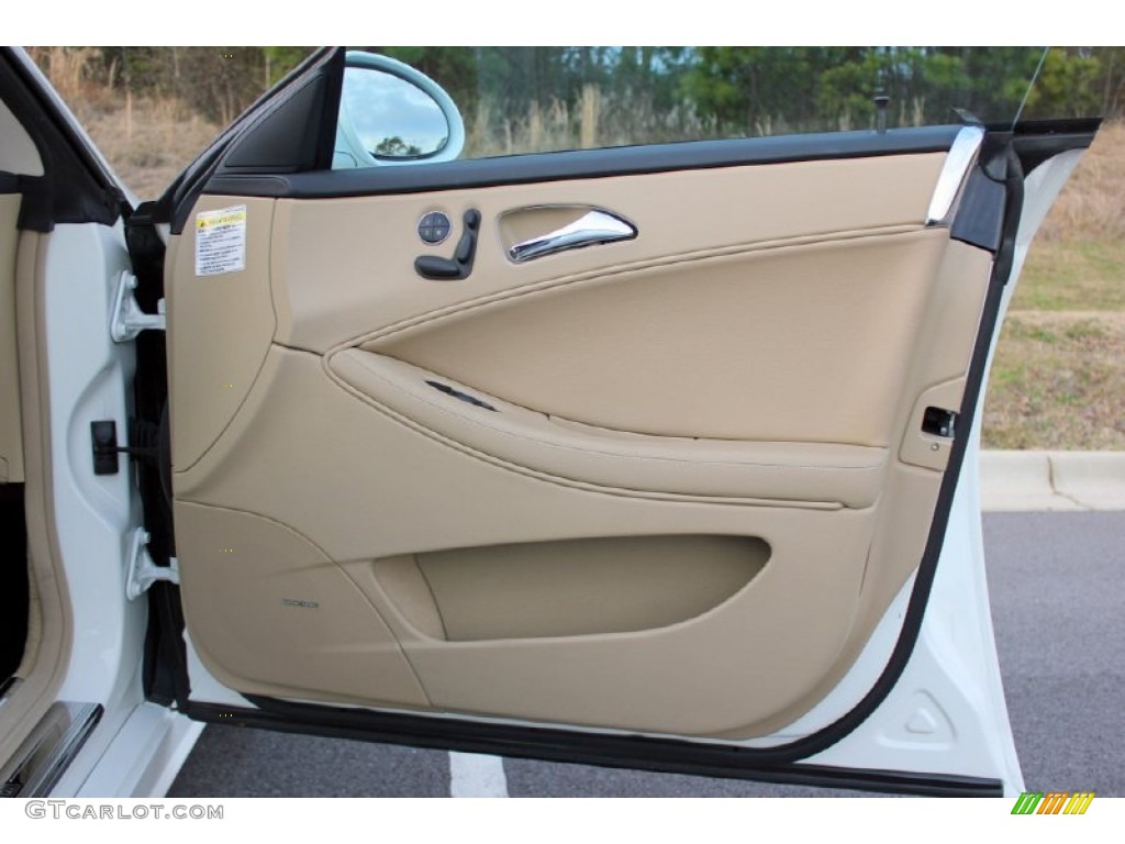 2006 Mercedes-Benz CLS 500 Cashmere Beige Door Panel Photo #60744893