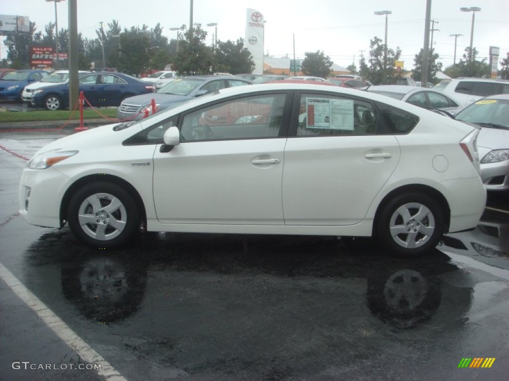 Blizzard White Pearl 2011 Toyota Prius Hybrid II Exterior Photo #60745076