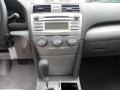 Super White - Camry LE Photo No. 38