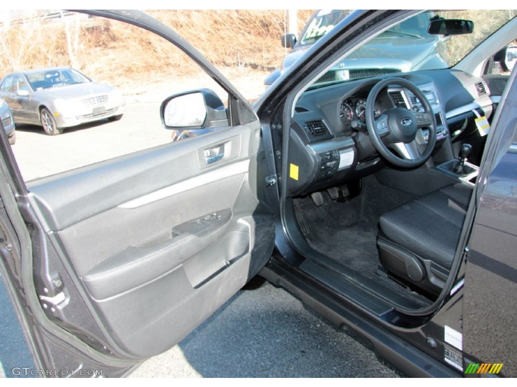 2011 Outback 2.5i Wagon - Graphite Gray Metallic / Off Black photo #21