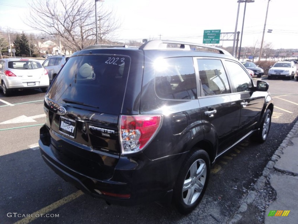 2009 Forester 2.5 X Premium - Obsidian Black Pearl / Platinum photo #7