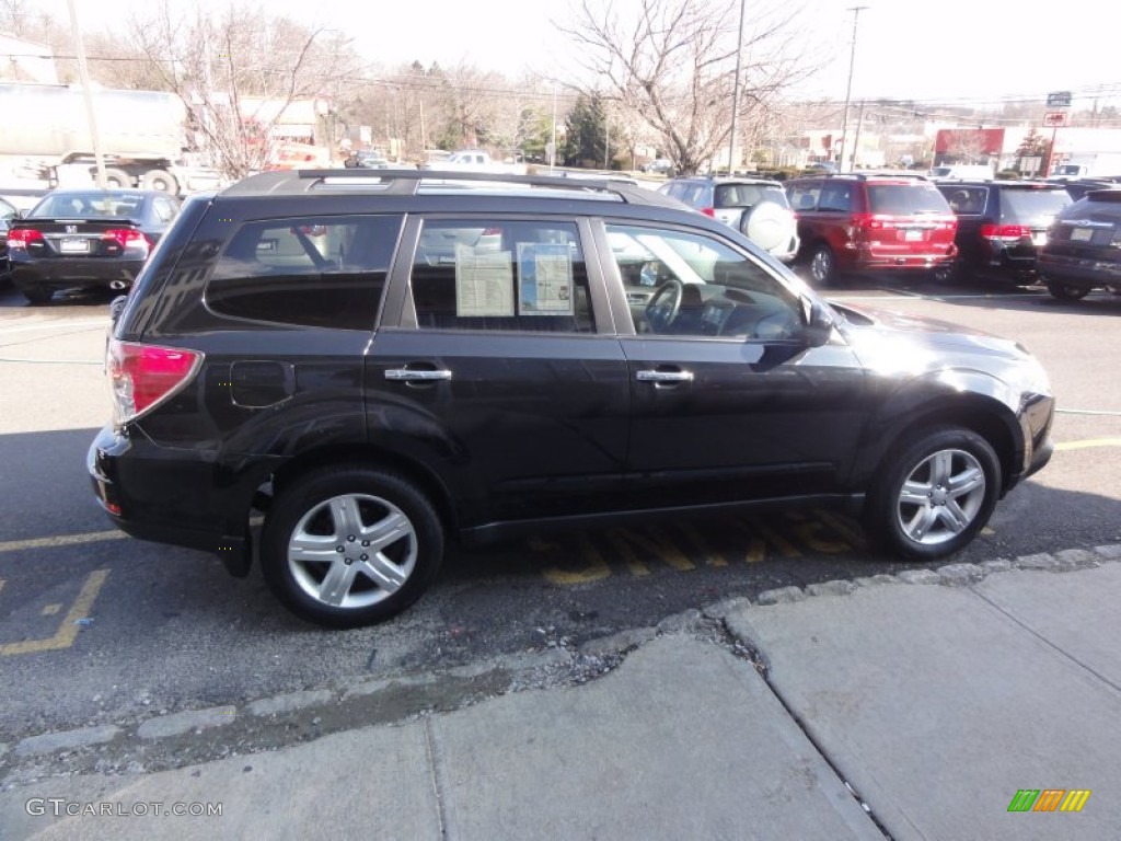 2009 Forester 2.5 X Premium - Obsidian Black Pearl / Platinum photo #8