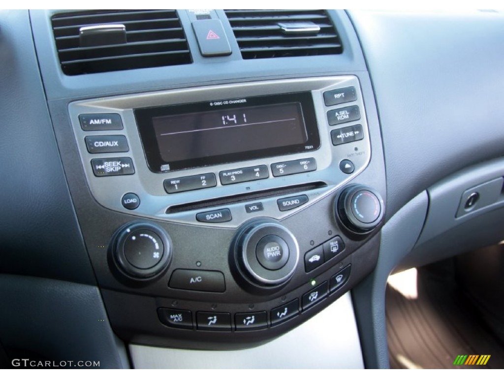 2007 Honda Accord EX Coupe Controls Photo #60747144