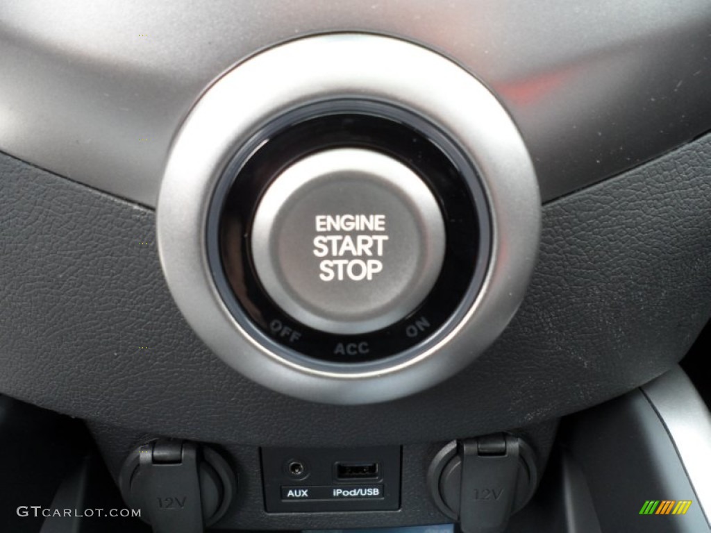 2012 Hyundai Veloster Standard Veloster Model Controls Photo #60748658
