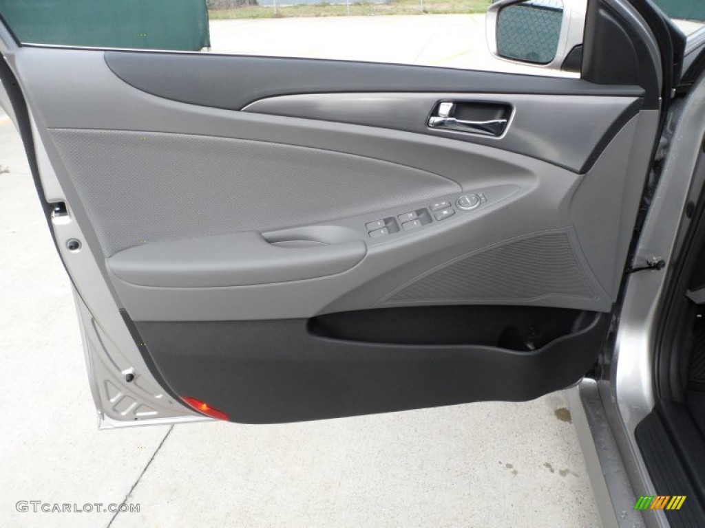 2012 Hyundai Sonata Hybrid Gray Door Panel Photo #60751524
