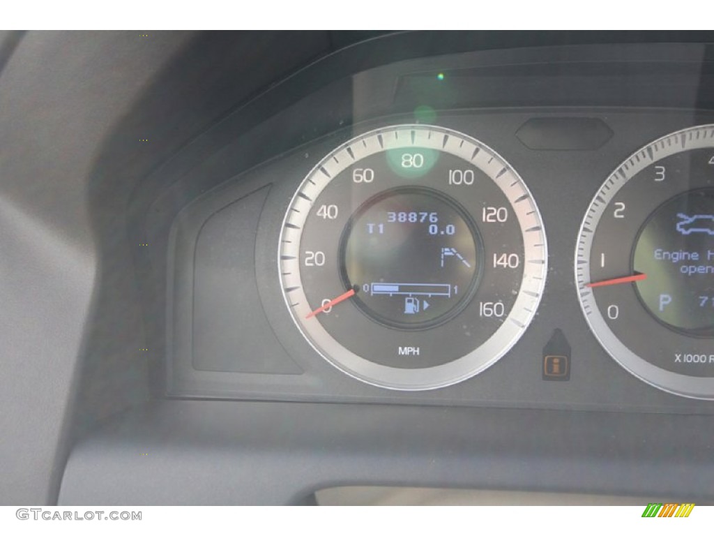 2010 XC60 T6 AWD - Maple Red Metallic / Sandstone/Espresso photo #35