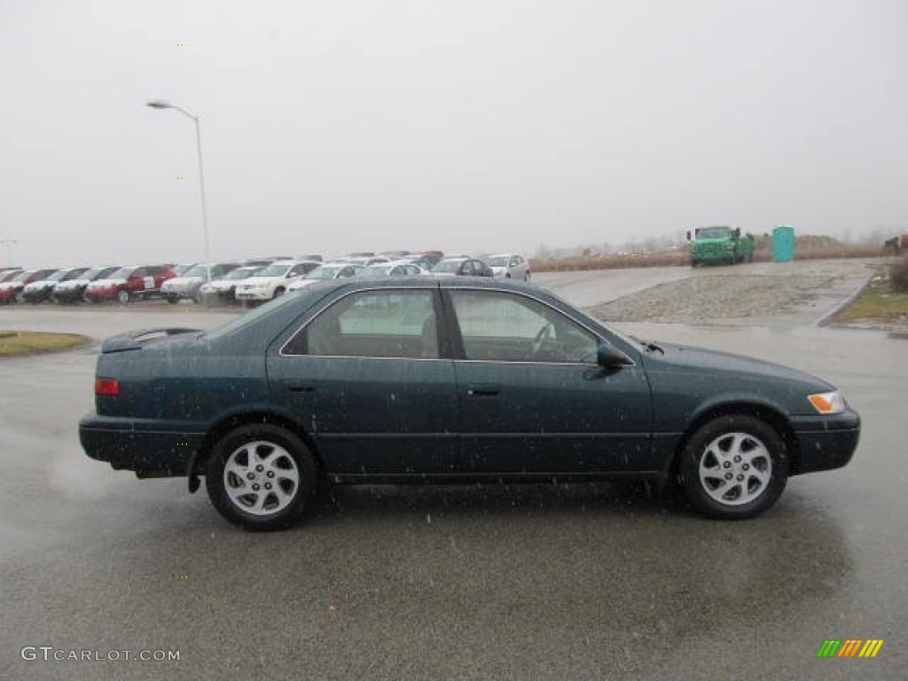 1997 Camry LE V6 - Classic Green Pearl / Beige photo #4