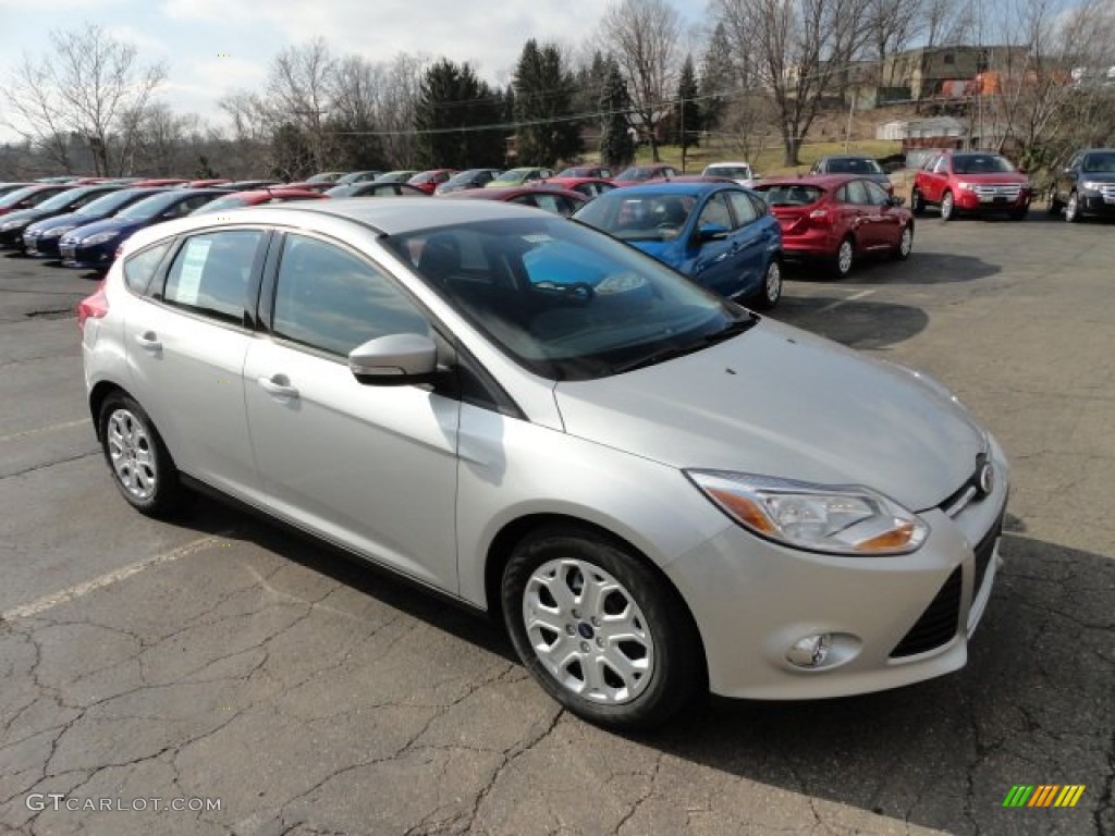 2012 Focus SE 5-Door - Ingot Silver Metallic / Charcoal Black photo #1
