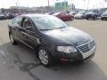 Deep Black - Passat 2.0T Sedan Photo No. 9