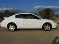 Polar White - ION 2 Quad Coupe Photo No. 13