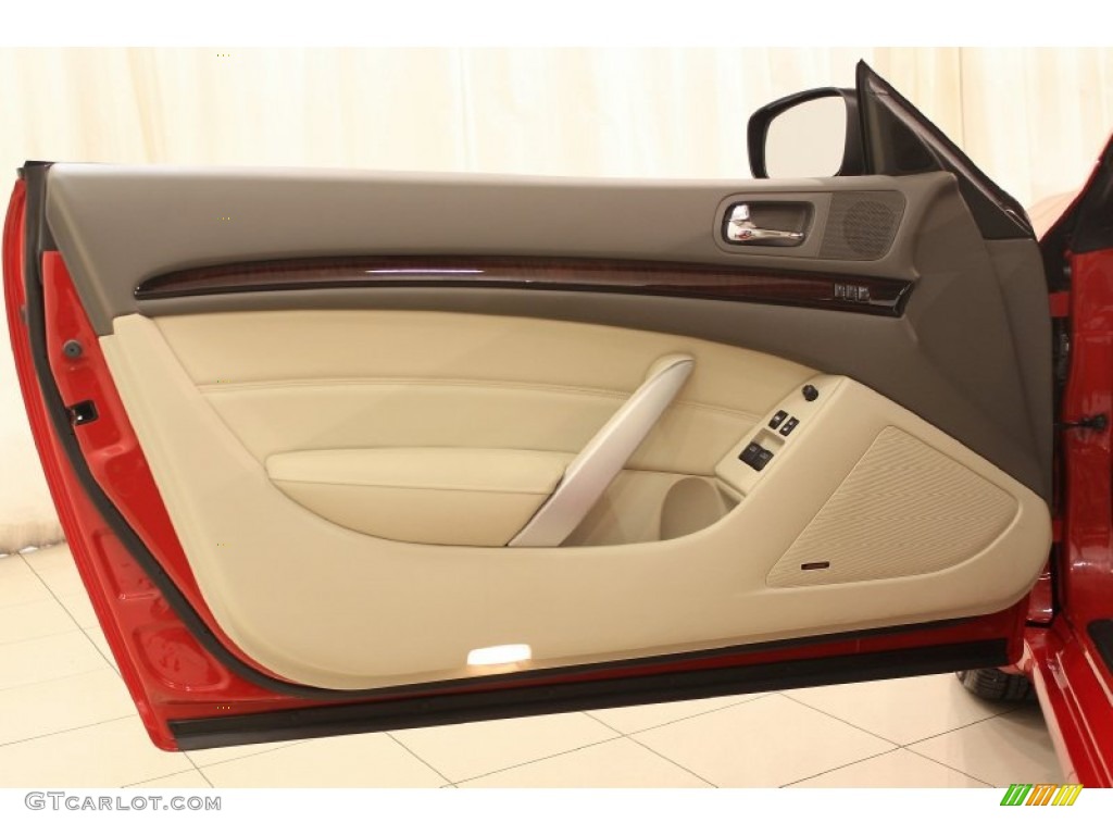 2010 Infiniti G 37 x AWD Coupe Door Panel Photos