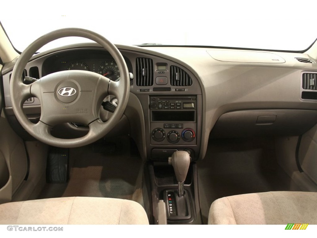 2006 Hyundai Elantra GLS Sedan Beige Dashboard Photo #60760688