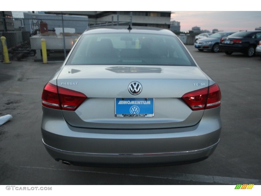 2012 Passat TDI SE - Tungsten Silver Metallic / Titan Black photo #7