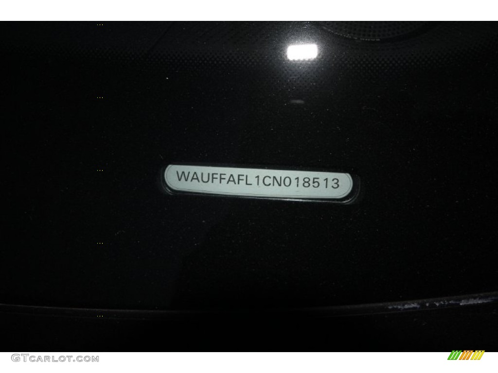 2012 A4 2.0T quattro Sedan - Glacier White Metallic / Black photo #18