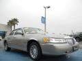 2002 Light Parchment Gold Lincoln Town Car Signature  photo #7