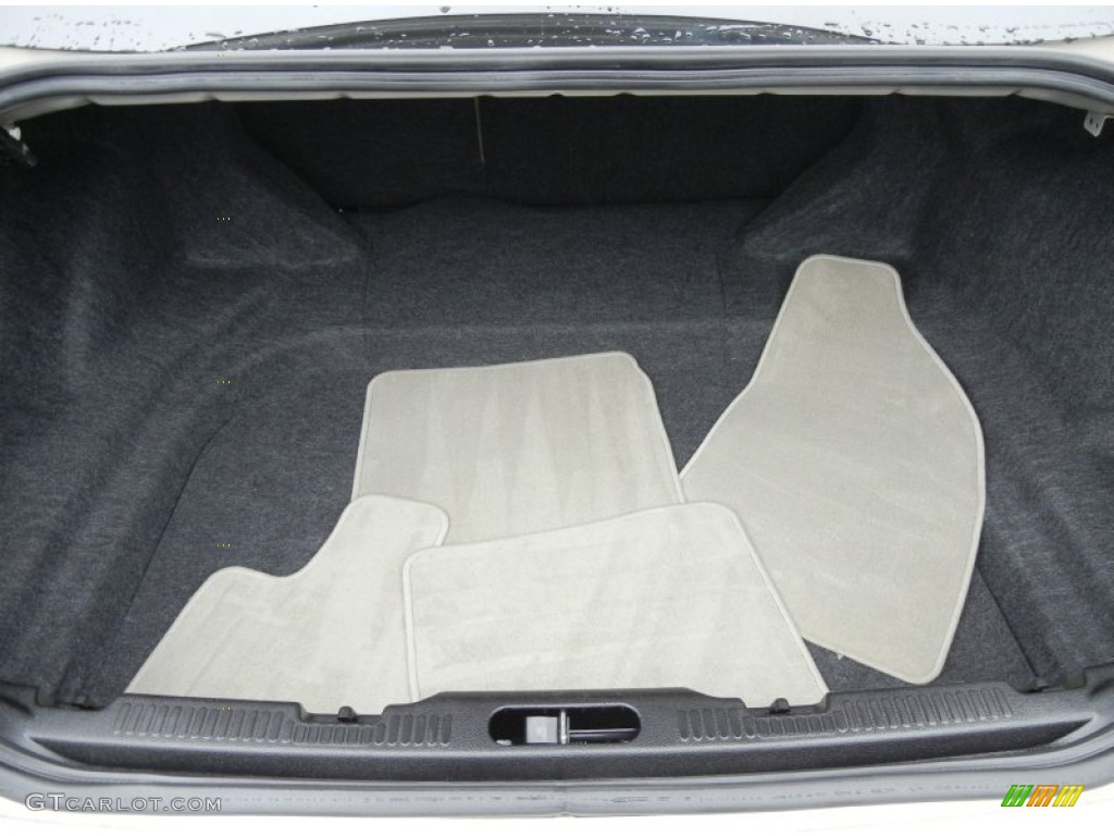 2007 Mercury Montego Standard Montego Model Trunk Photos