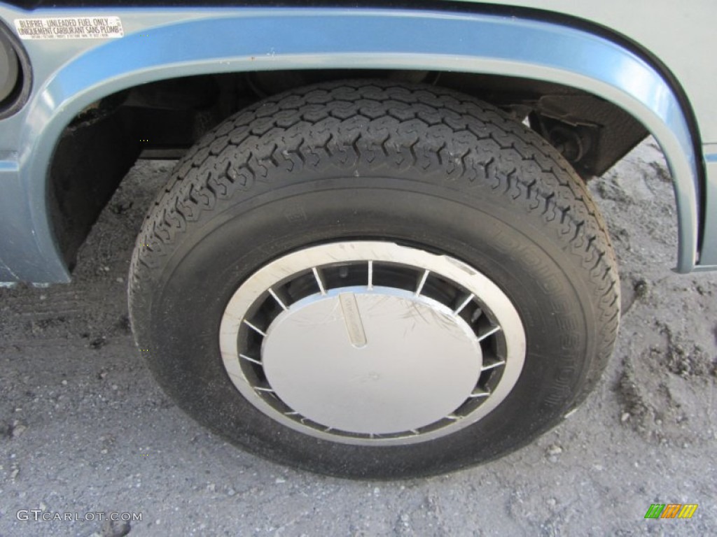 1987 Volkswagen Vanagon GL Camper Wheel Photo #60764588