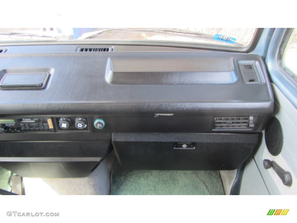 1987 Volkswagen Vanagon GL Camper Grey Dashboard Photo #60764897