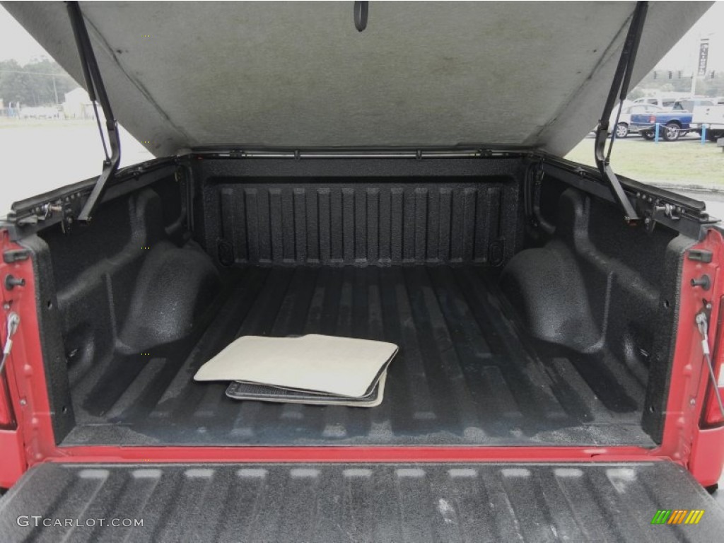 2005 F150 Lariat SuperCrew - Bright Red / Tan photo #24